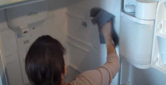 pulire frigorifero