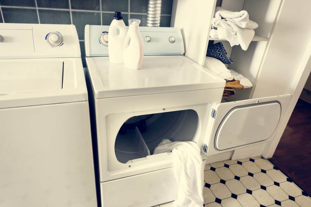 washing machine in the kitchen 2021 08 27 00 03 37 utc 1