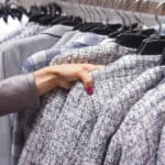 Come pulire un cappotto di stoffa o lana a casa
