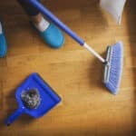 Come pulire la scopa correttamente