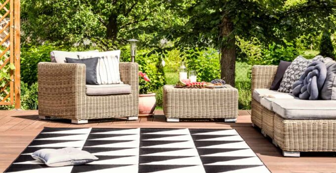 garden furniture and rug 2021 08 26 15 45 27 utc