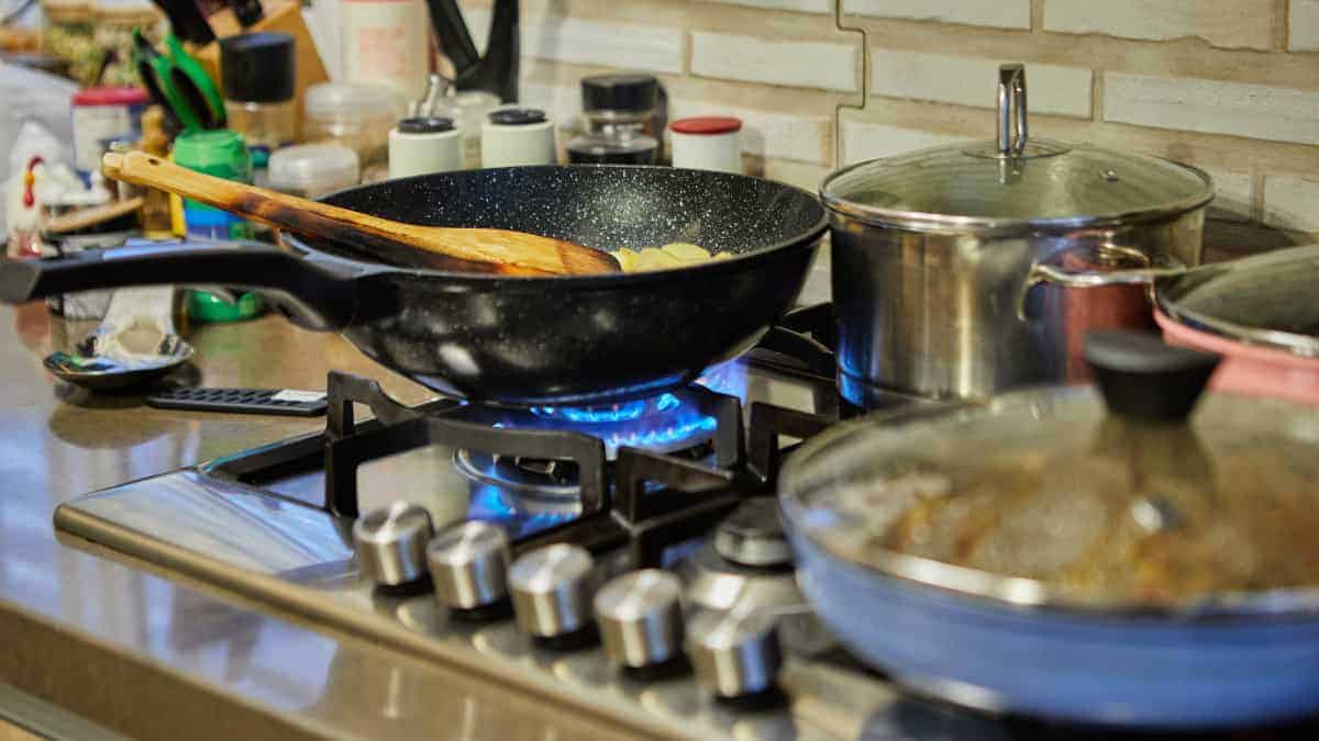 Cucinare con fornelli a gas può essere molto dannoso. Ecco spiegato il motivo