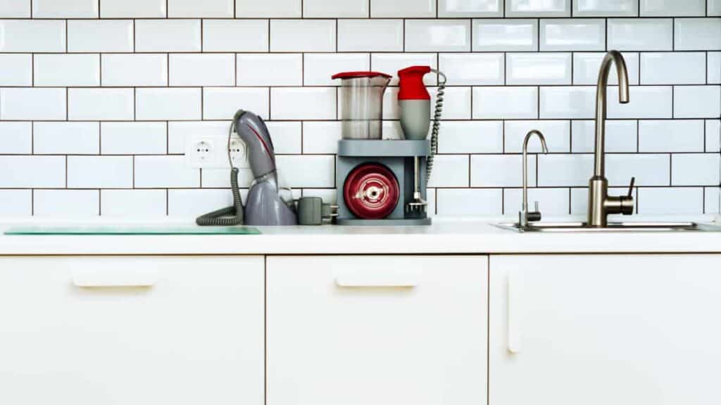 5 cose che devi buttare fuori dalla tua cucina 