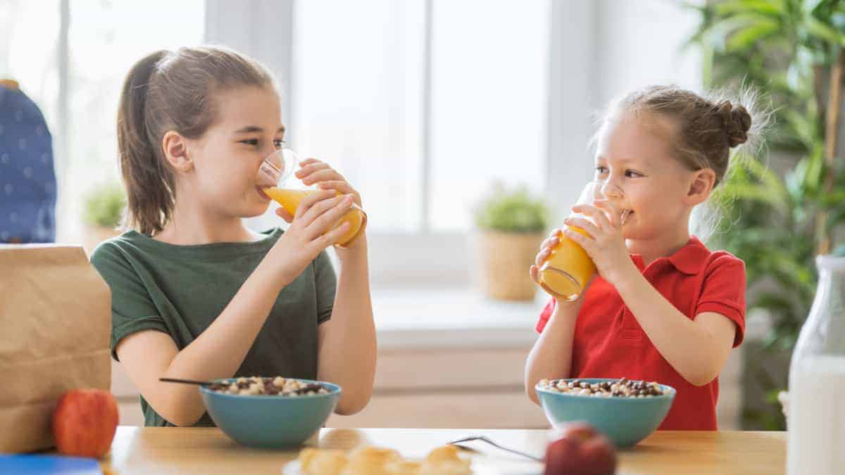 Alimenti consigliati dalla nutrizionista da consumare prima delle lezioni scolastiche.
