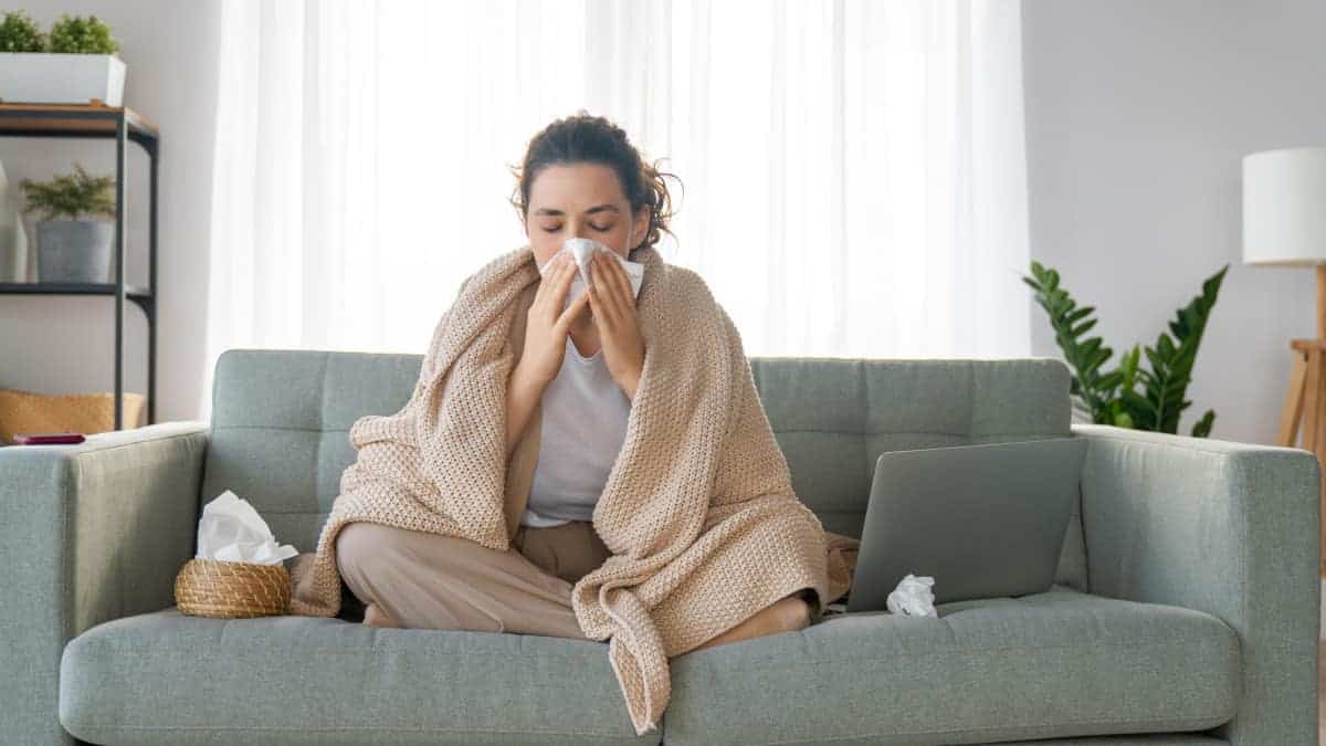 Una cura per il raffreddore: cosa dice la scienza su questa diffusa infezione?