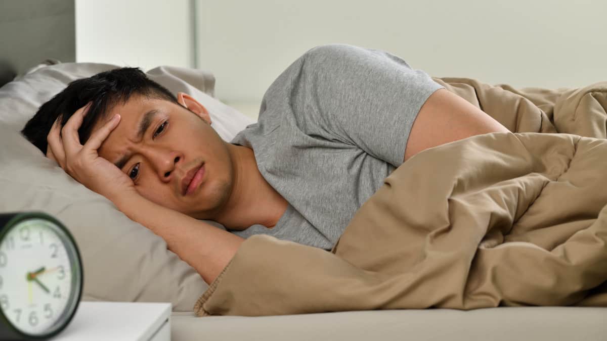 Problemi del sonno? Il trucco di uno psichiatra per riuscire ad addormentarsi senza problemi.