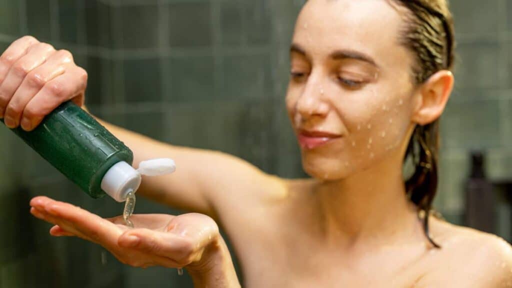 Quanto shampoo usare per non rovinare i capelli