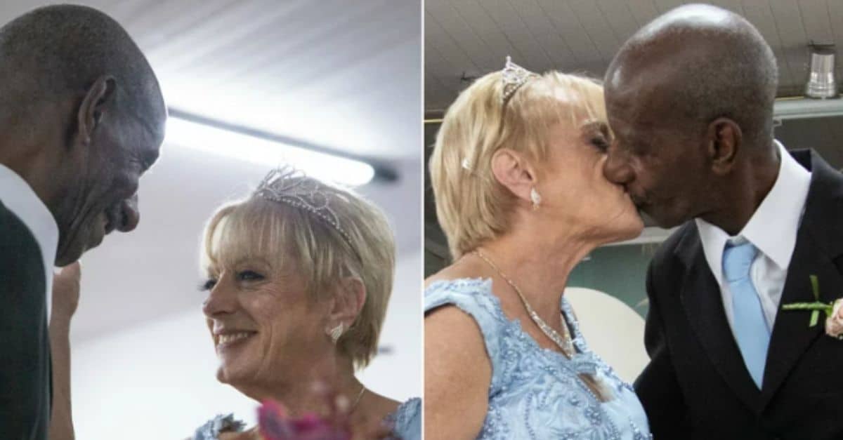 La coppia si riunisce e si sposa più di 50 anni dopo essersi innamorati