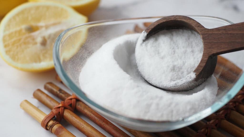 Come mantenere puliti gli utensili da cucina in legno