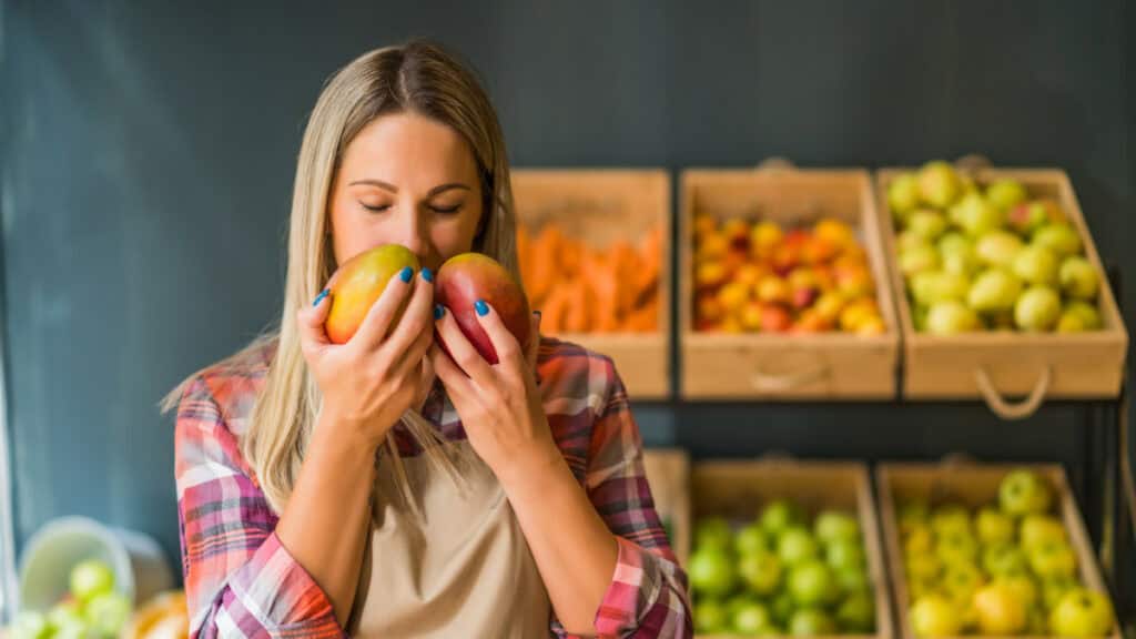 Cinque buoni motivi per mangiare frutta e verdura