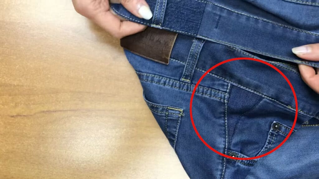 il trucco per allargare vecchi jeans