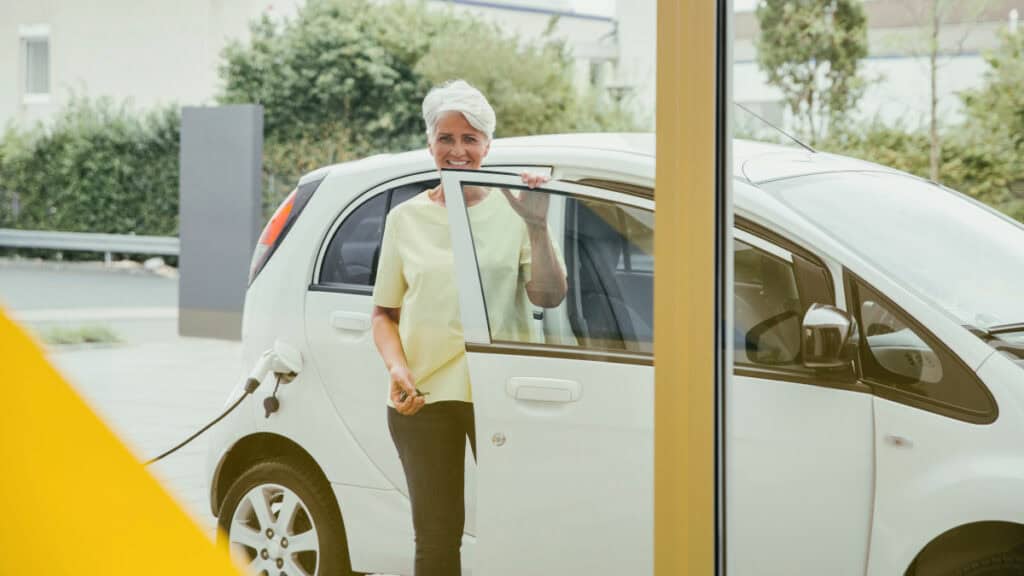 consigli per preservare le batterie delle auto elettriche dal caldo estivo